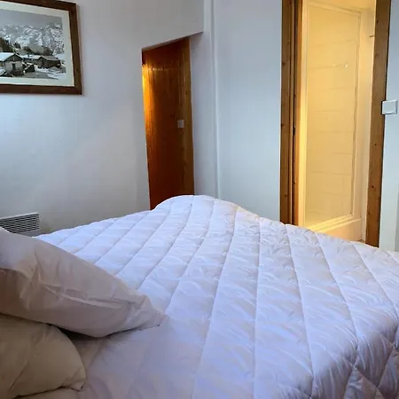 Niverollos By Alpstays Chalet *